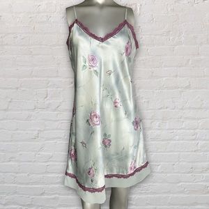 Vintage Gilligan and O'Malley Cottage Floral Rose Lace Slip Dress